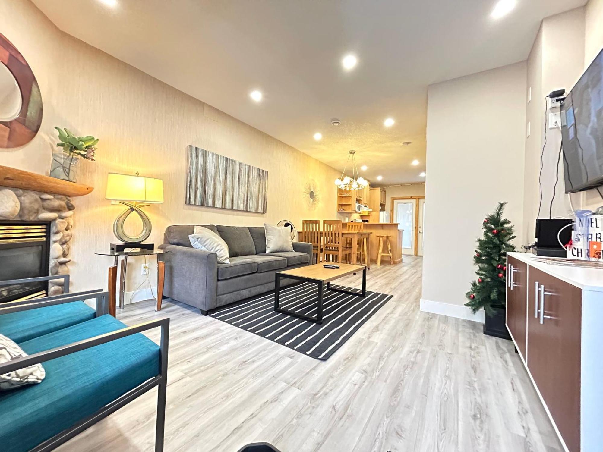 Banff Wood Lodge Кенмор Екстер'єр фото