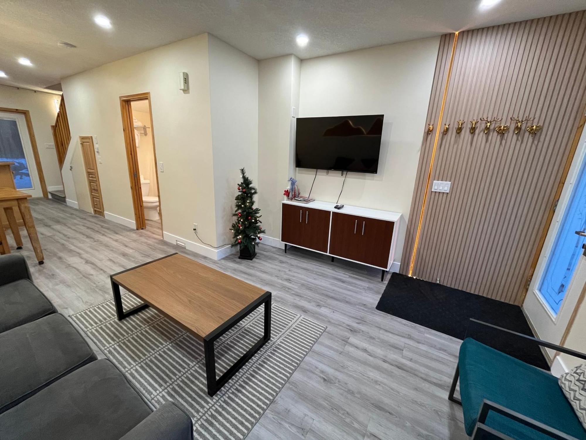 Banff Wood Lodge Кенмор Екстер'єр фото