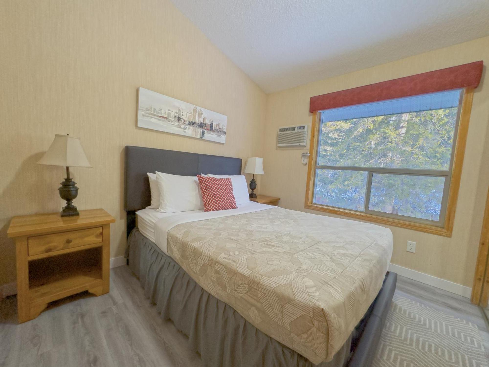 Banff Wood Lodge Кенмор Екстер'єр фото