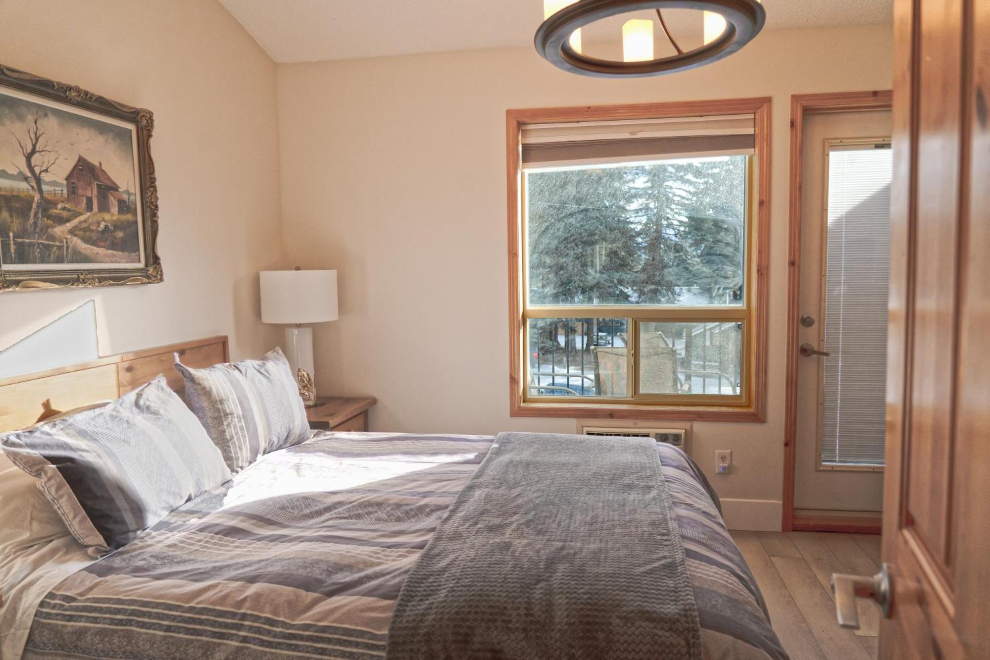 Banff Wood Lodge Кенмор Екстер'єр фото