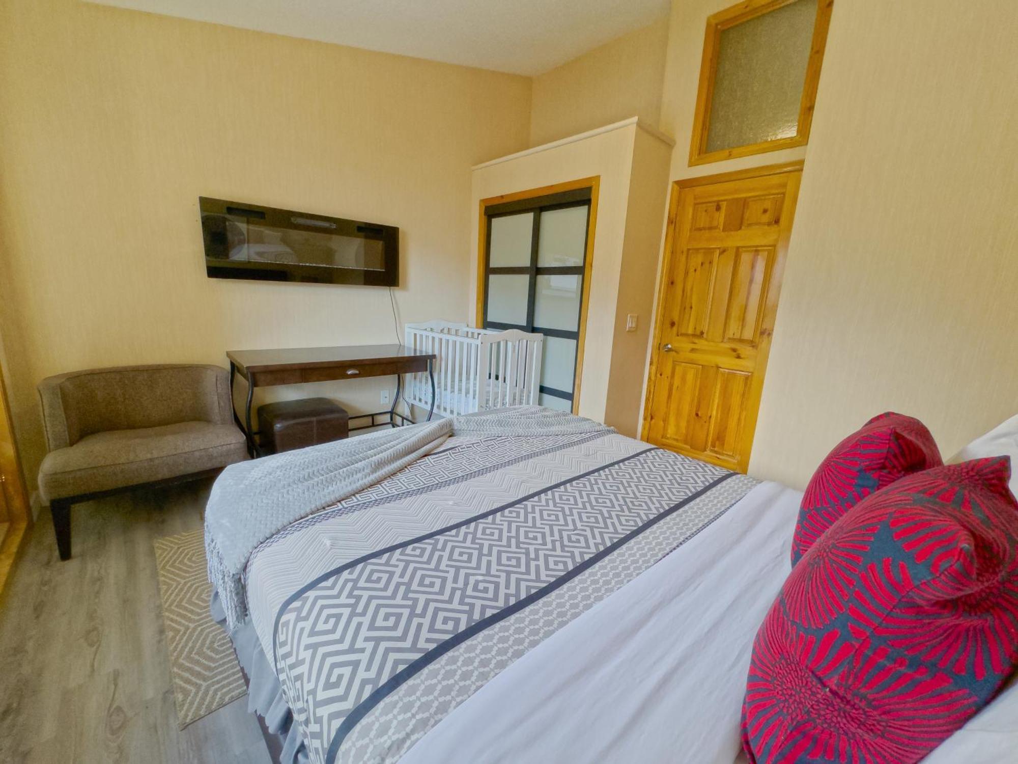Banff Wood Lodge Кенмор Екстер'єр фото
