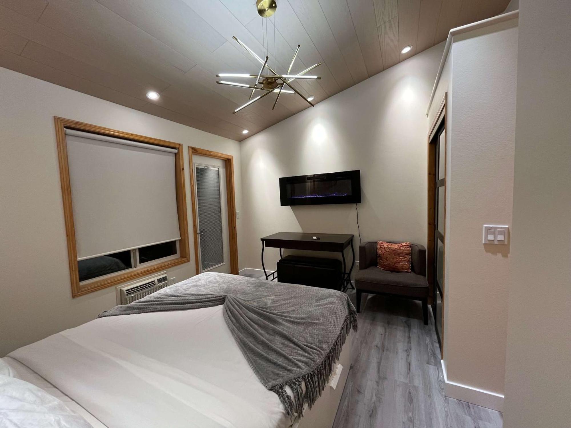 Banff Wood Lodge Кенмор Екстер'єр фото