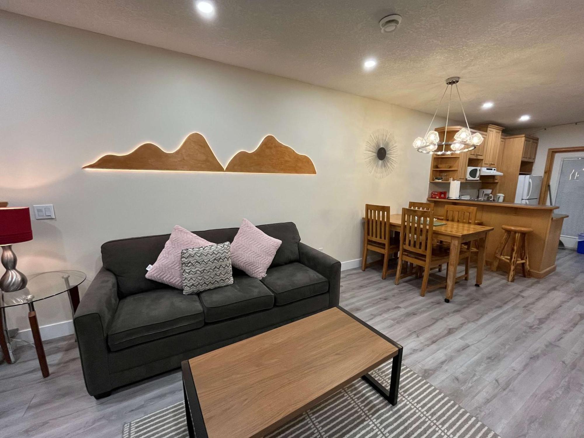 Banff Wood Lodge Кенмор Екстер'єр фото